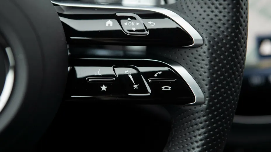 MERCEDES-BENZ E Klasa E 220 d mHEV 4-Matic AMG 9G-Tronic