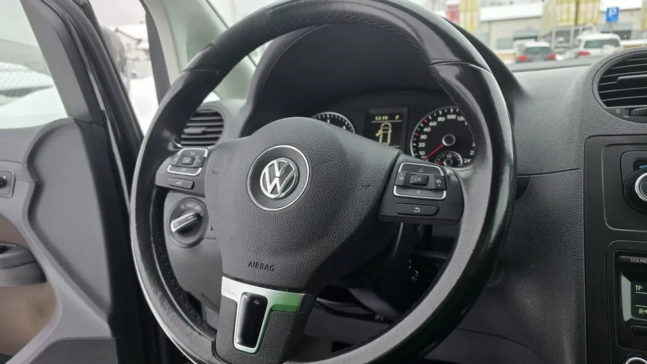VOLKSWAGEN Caddy -