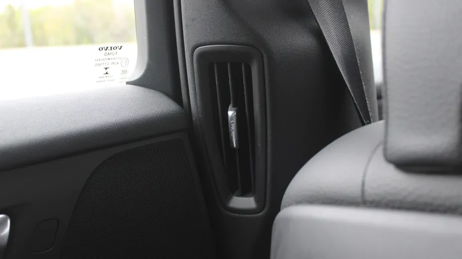 VOLVO V60 V60 B4 D Momentum Pro aut