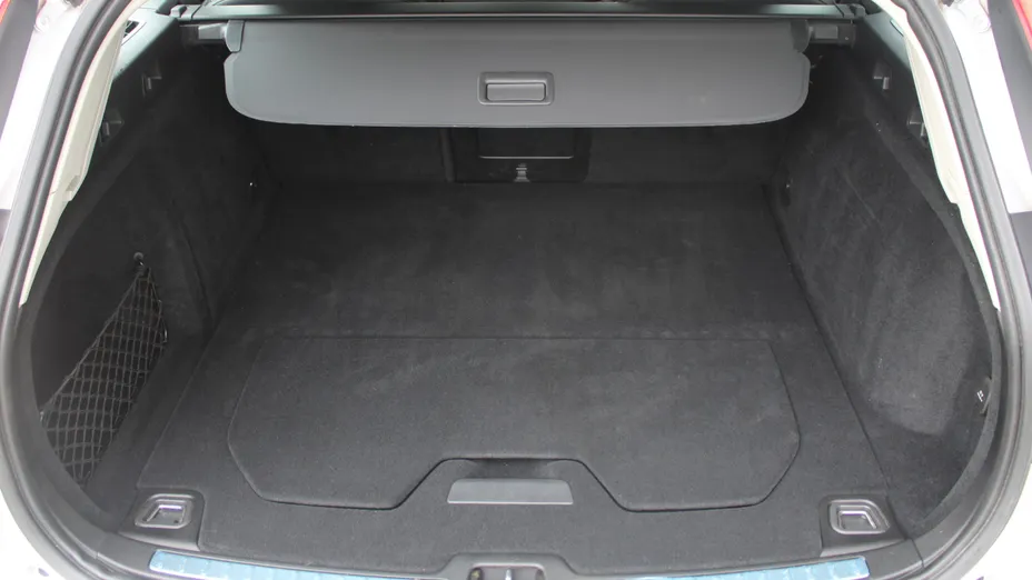 VOLVO V60 V60 B4 D Momentum Pro aut