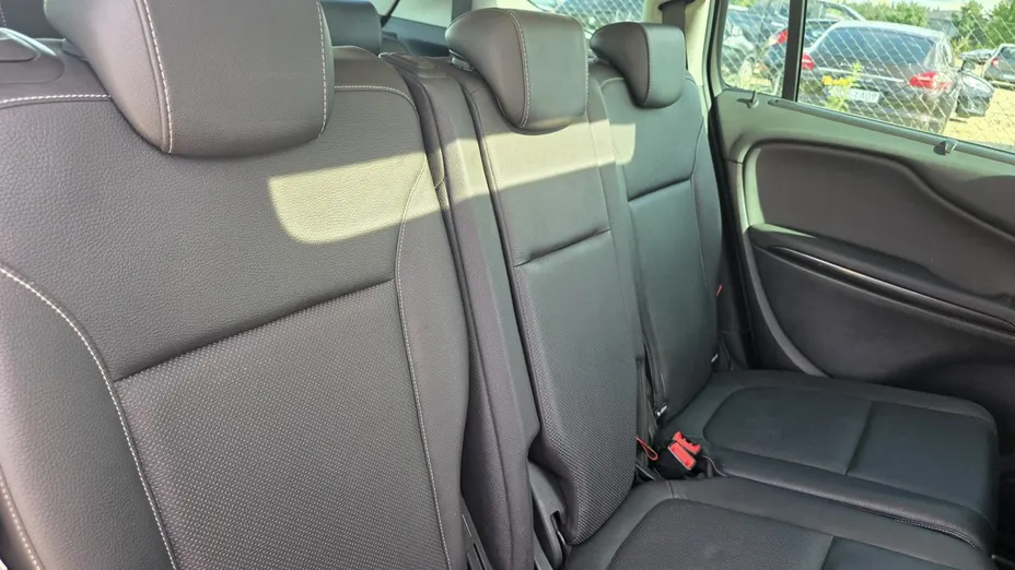 OPEL Zafira -
