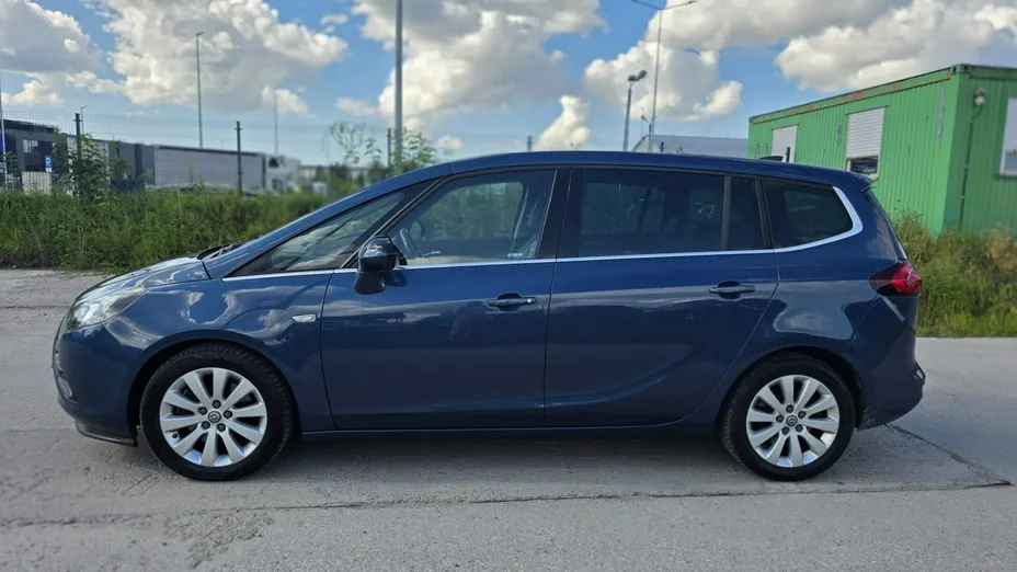 OPEL Zafira -