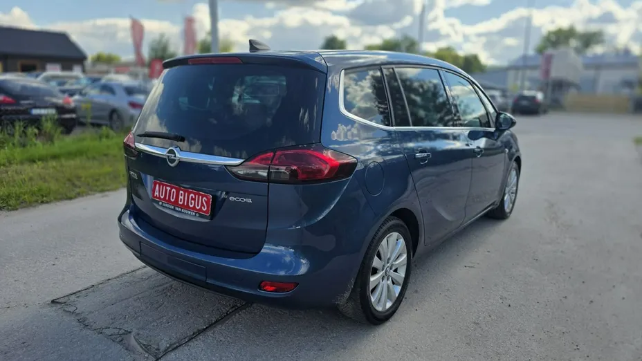 OPEL Zafira -