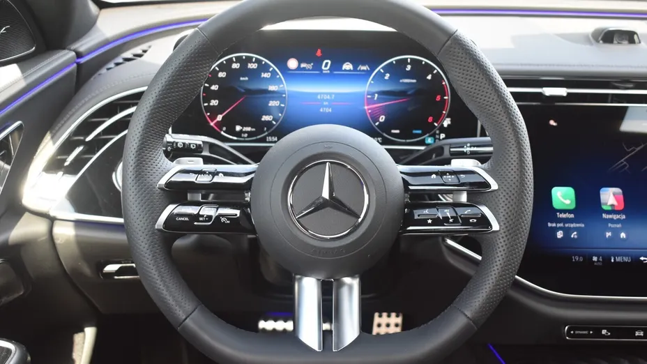 MERCEDES-BENZ E Klasa E 220 d mHEV 4-Matic Exclusive 9G-Tronic