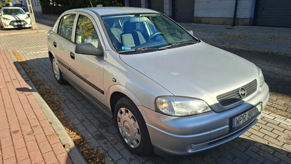 OPEL Astra -