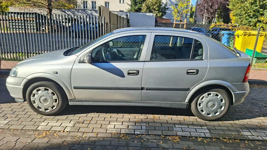 OPEL Astra -