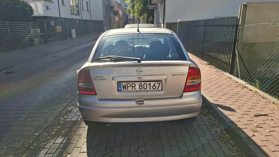 OPEL Astra -