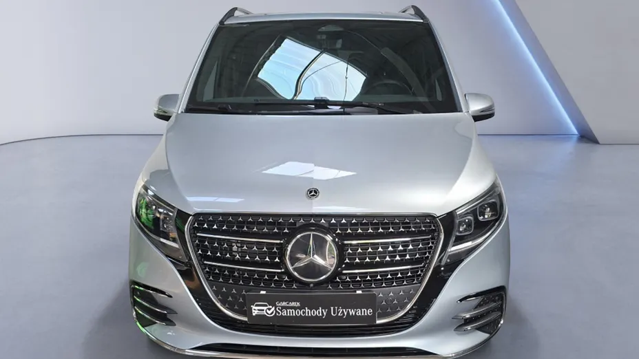 MERCEDES-BENZ V Klasa V 300 d 4-Matic 9G-Tronic Exclusive (ekstra dł)