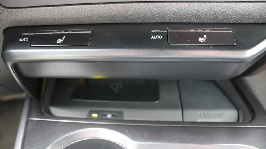 LEXUS UX UX 250h GPF Business Edition 2WD