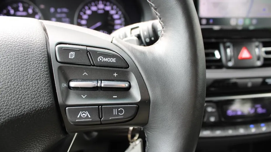 HYUNDAI i30 i30 1.5 T-GDI 48V Smart DCT