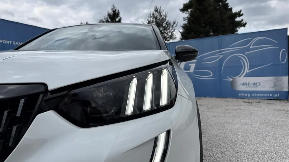 PEUGEOT 2008 -