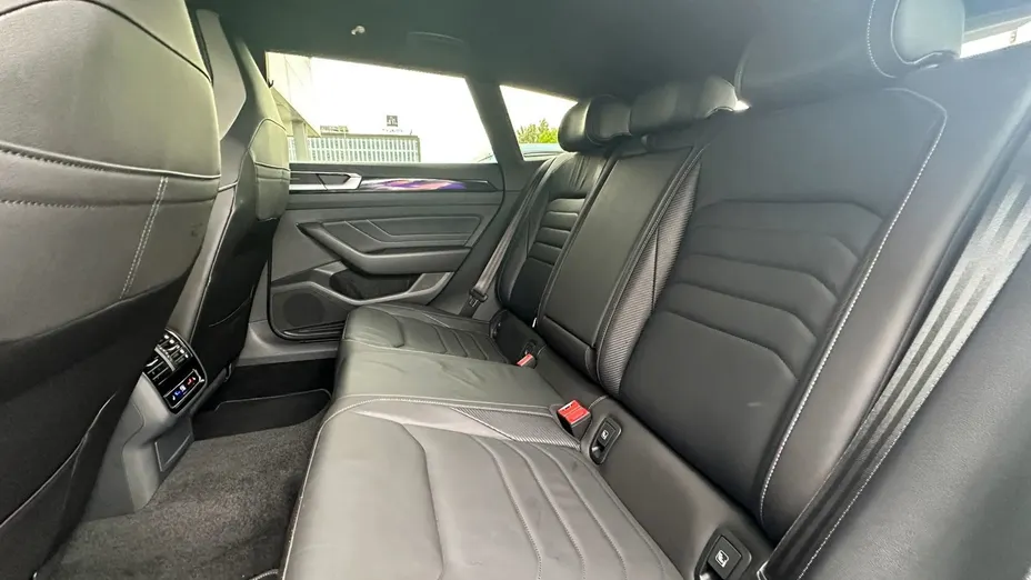 VOLKSWAGEN Arteon -