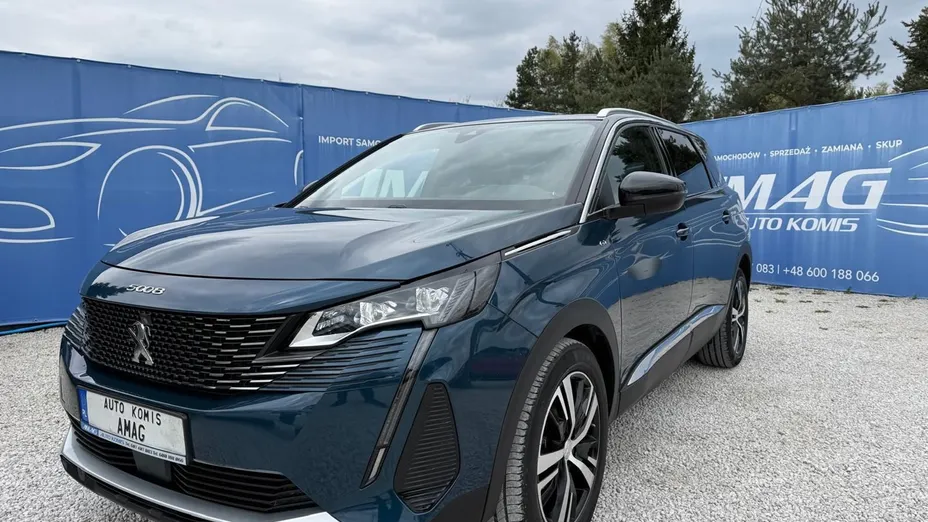 PEUGEOT 5008 -
