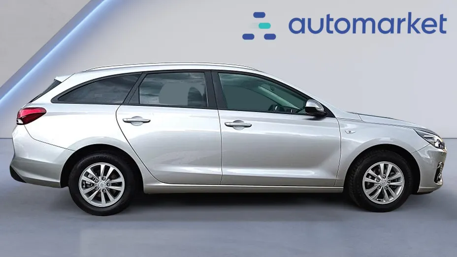 HYUNDAI i30 i30 1.5 DPI Classic +