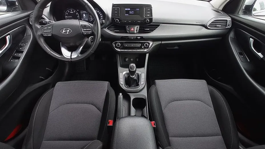 HYUNDAI i30 i30 1.5 DPI Classic +