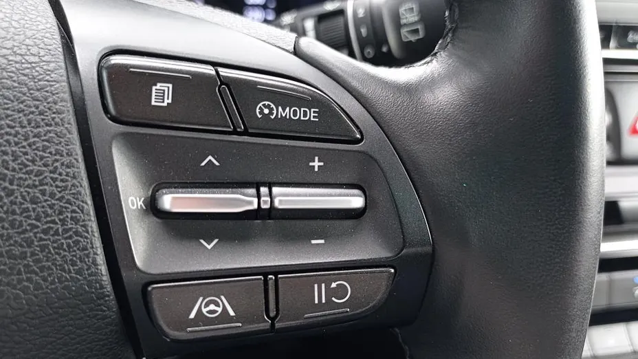 HYUNDAI i30 i30 1.5 DPI Classic +