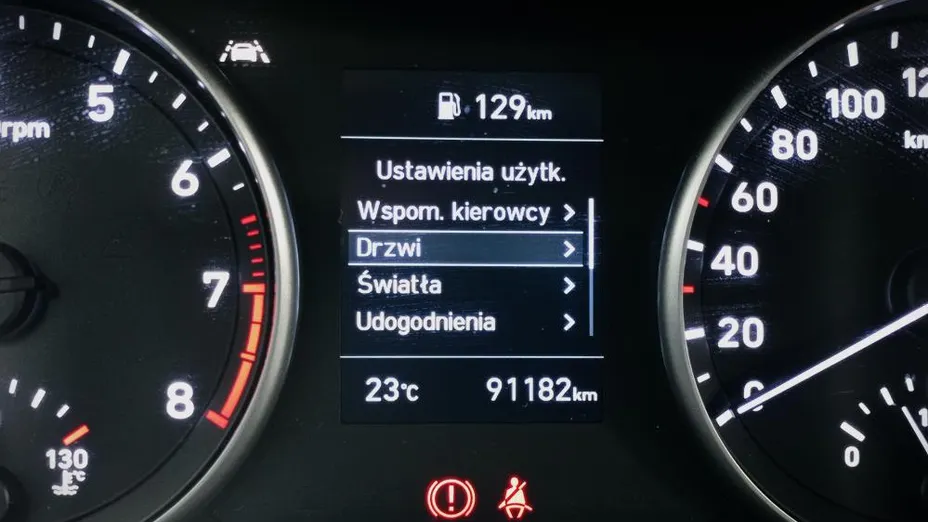 HYUNDAI i30 i30 1.5 DPI Classic +