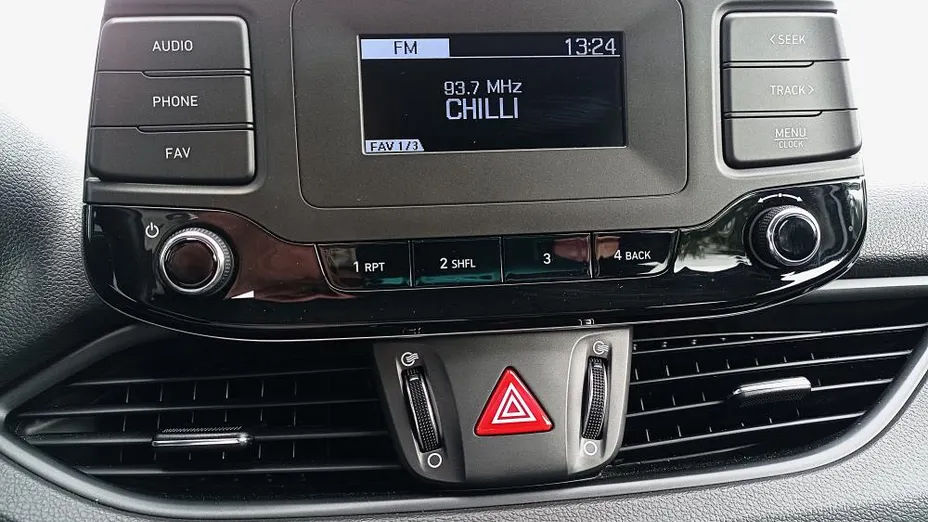 HYUNDAI i30 i30 1.5 DPI Classic +