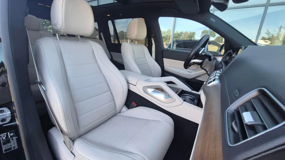 MERCEDES-BENZ GLS -
