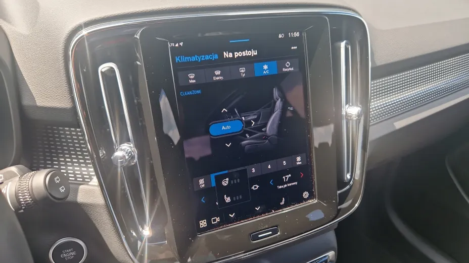 VOLVO XC40 XC40 B3 Plus Dark aut