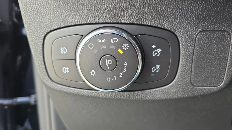 FORD Focus Focus 1.0 EcoBoost mHEV ST-Line X aut