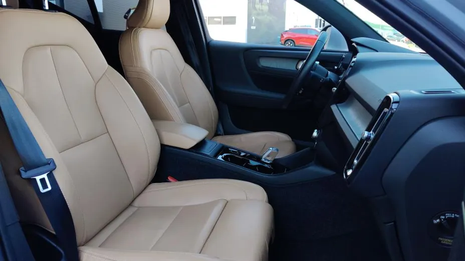 VOLVO XC40 XC40 B4 B Inscription aut