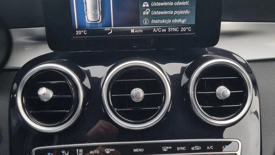 MERCEDES-BENZ C Klasa C 200 9G-TRONIC