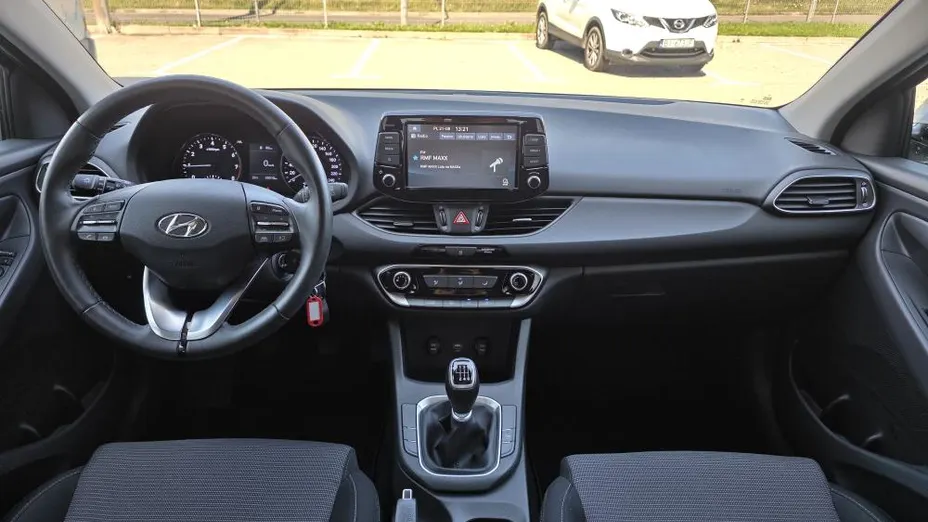 HYUNDAI i30 i30 1.0 T-GDI Modern