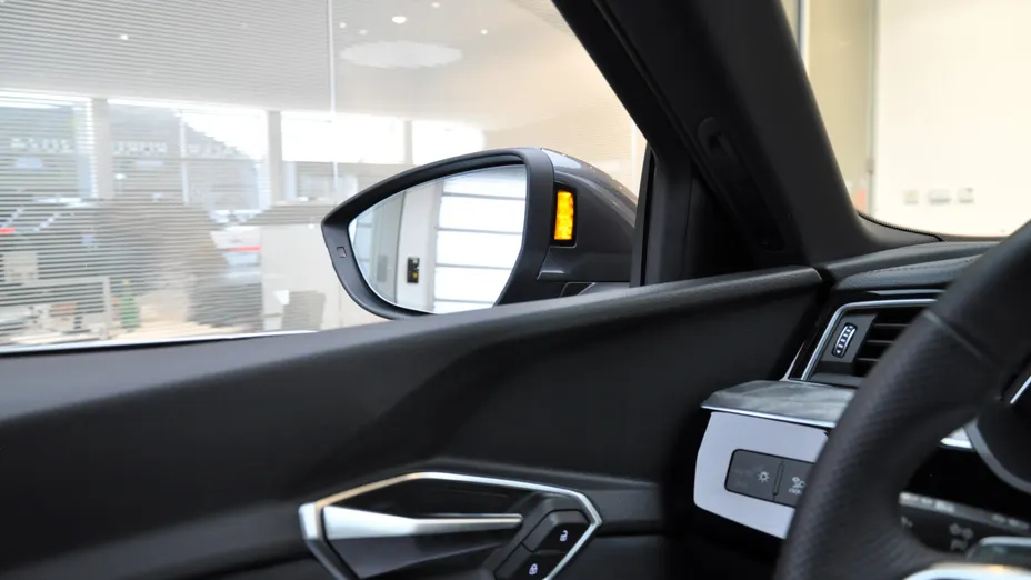 AUDI e-tron Q8 e-tron 55 114kWh Quattro S Line