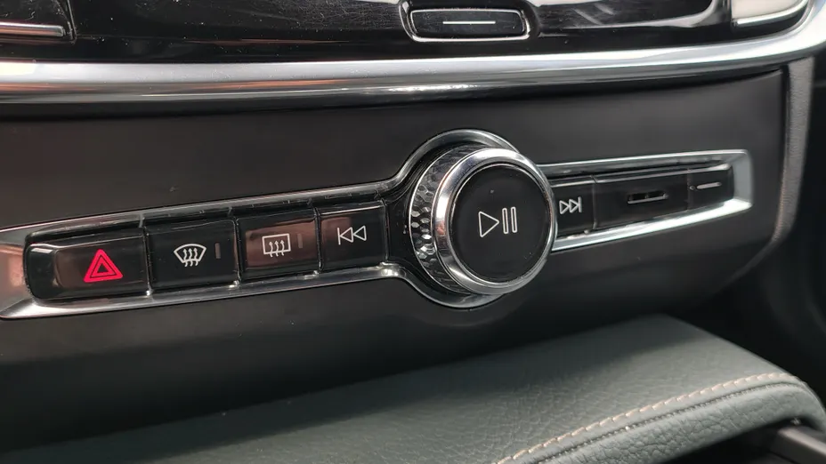 VOLVO V90 V90 CC B4 D AWD Plus aut