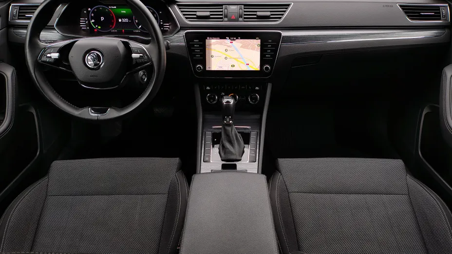 SKODA Superb Superb 2.0 TDI SCR Style DSG