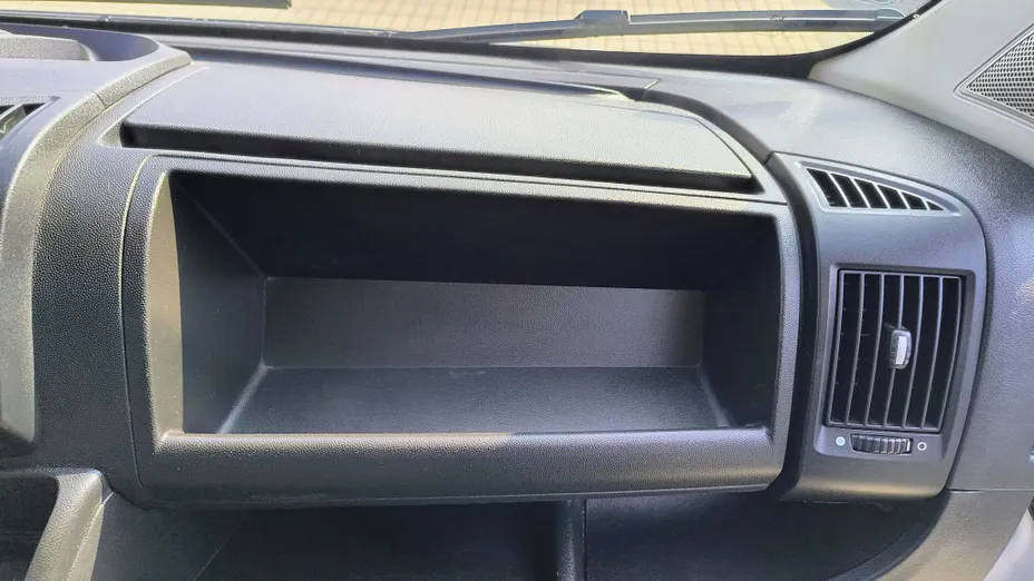 PEUGEOT Boxer Boxer 335 BlueHDi L3 Premium