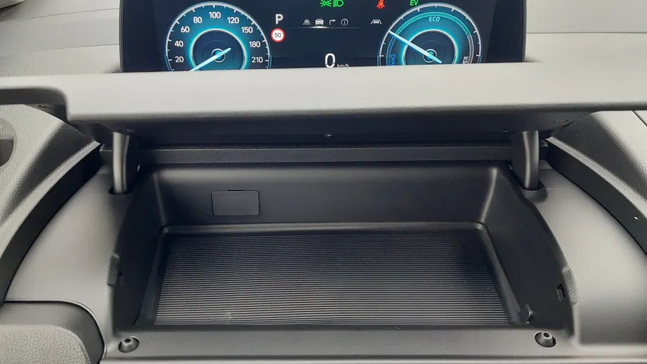 HYUNDAI Staria Staria 1.6 T-GDI HEV Smart VIP aut Nowy