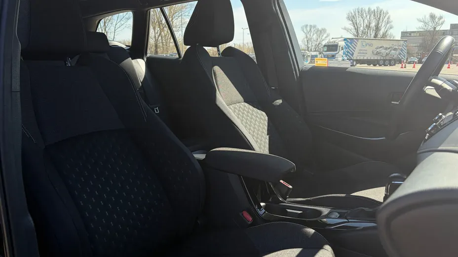 TOYOTA Corolla Corolla 1.8 Hybrid Comfort