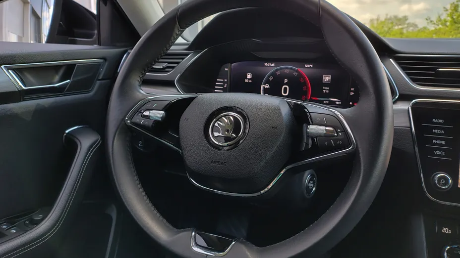SKODA Superb Superb 2.0 TDI SCR Style DSG