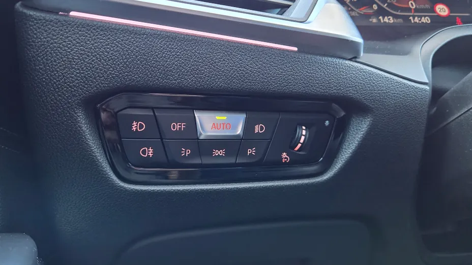 BMW Seria 3 320d xDrive Sport Line aut