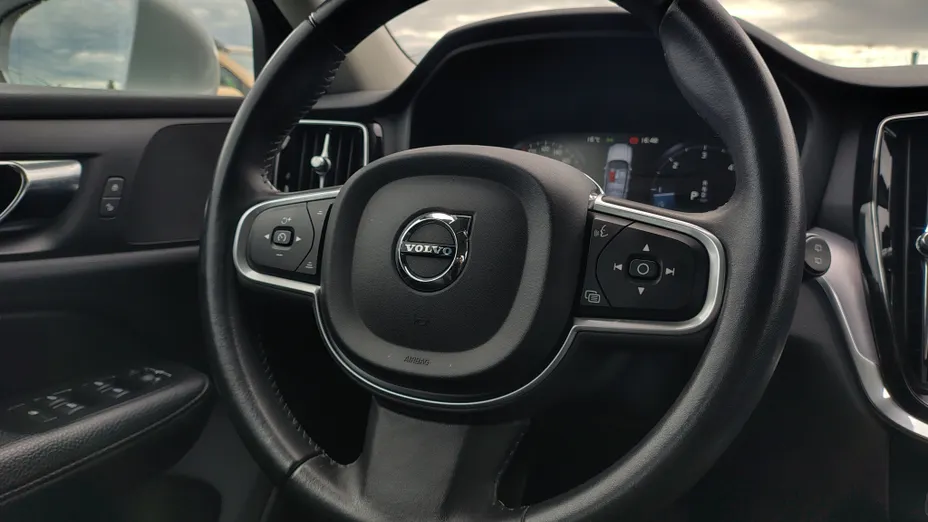 VOLVO V60 V60 B4 D Momentum Pro aut
