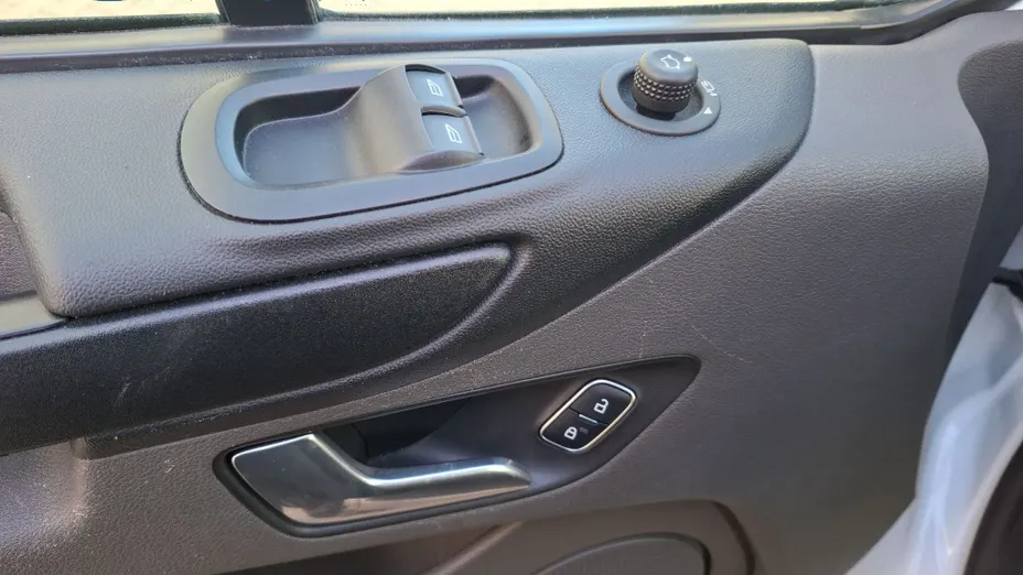 FORD Transit Custom Transit Custom 320 L2H1 Trend