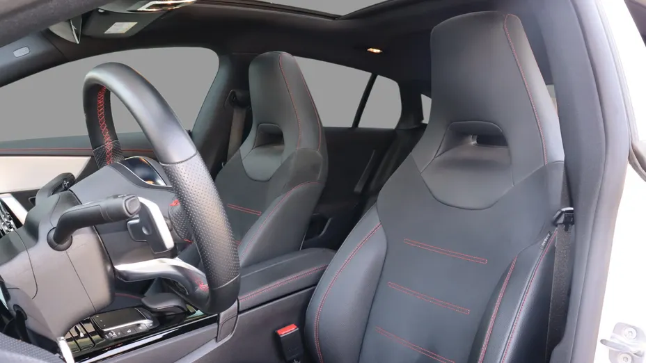 MERCEDES-BENZ CLA CLA 200 AMG Line 7G-DCT