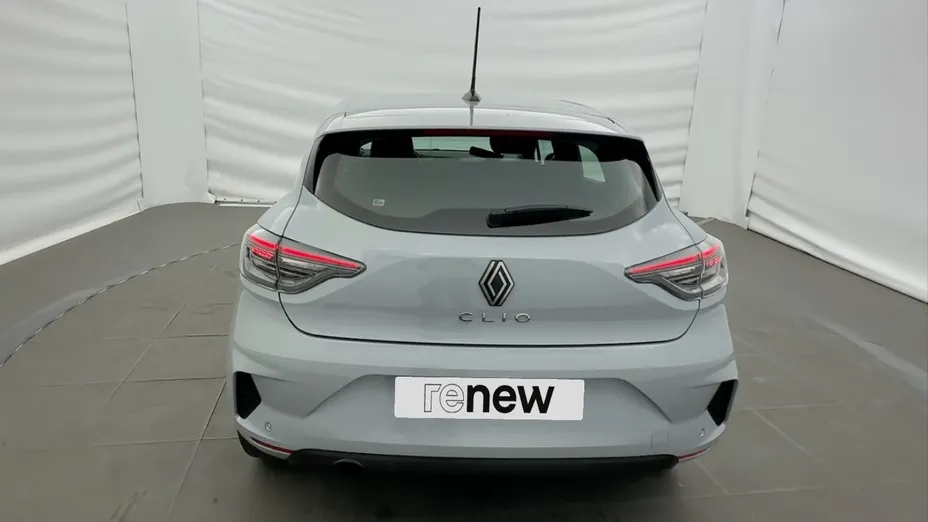 RENAULT Clio -