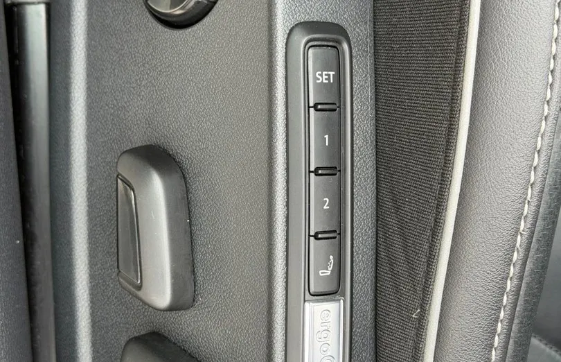 VOLKSWAGEN Arteon -