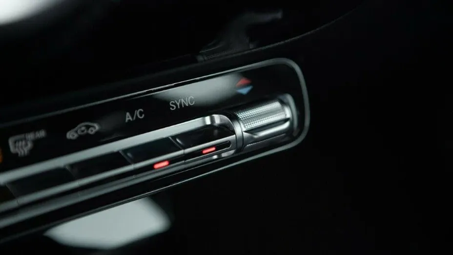 MERCEDES-BENZ A Klasa A 200 AMG Line 7G-DCT