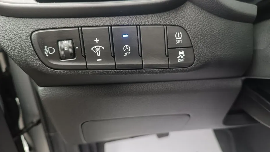 HYUNDAI i30 i30 1.5 T-GDI 48V Smart