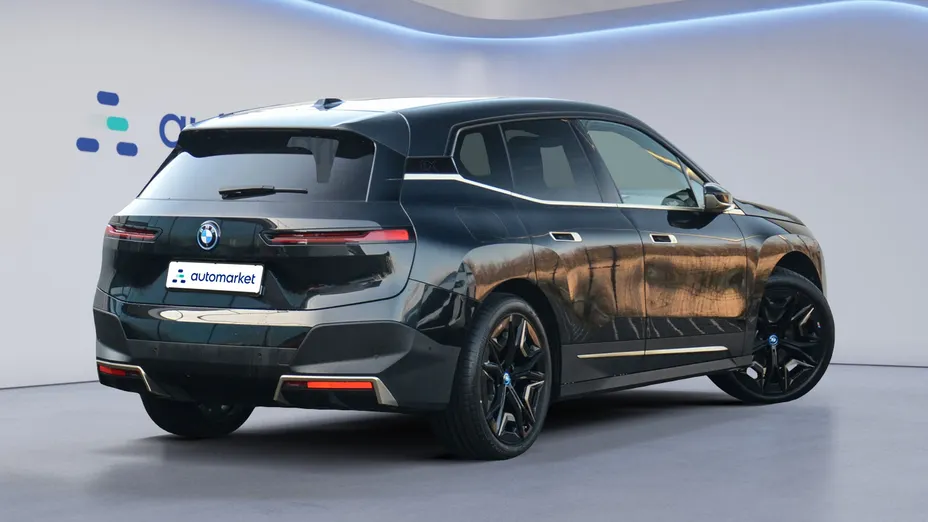 BMW iX iX xDrive50 111.5kWh Signature
