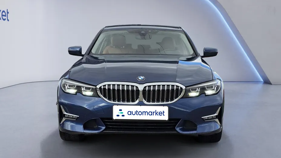BMW Seria 3 320d xDrive Luxury Line aut