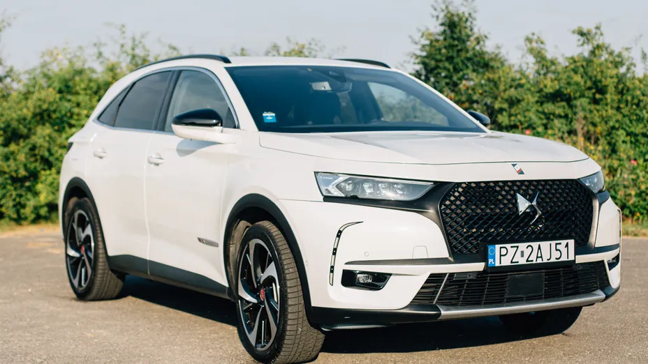DS DS7 DS 7 1.6 E-Tense Performance Line aut