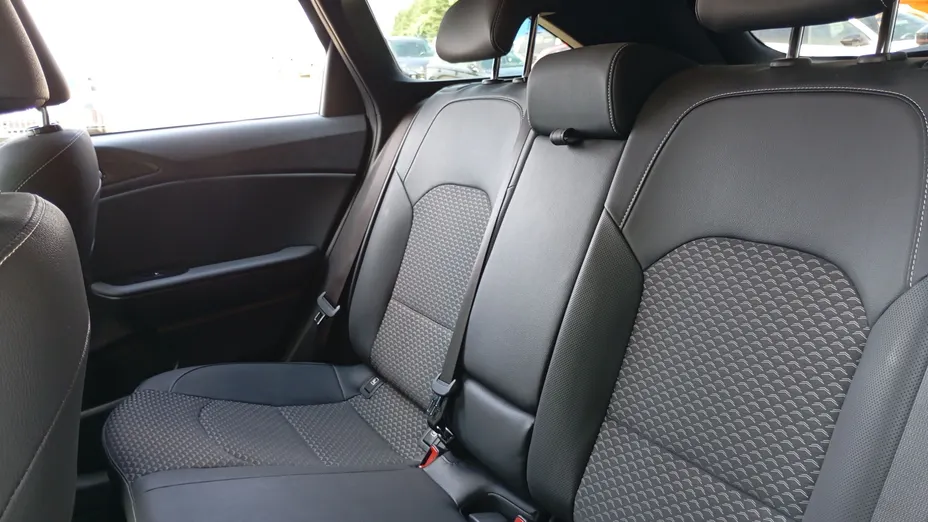 KIA Cee'd Ceed 1.6 GDI PHEV Business Line DCT