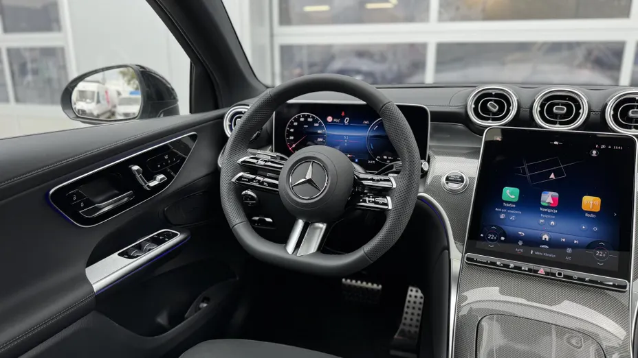 MERCEDES-BENZ GLC GLC 300 e 4-Matic AMG Line Nowy
