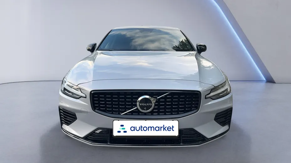 VOLVO XC60 XC60 T6 Plug-In Hybrid AWD Plus Dark aut