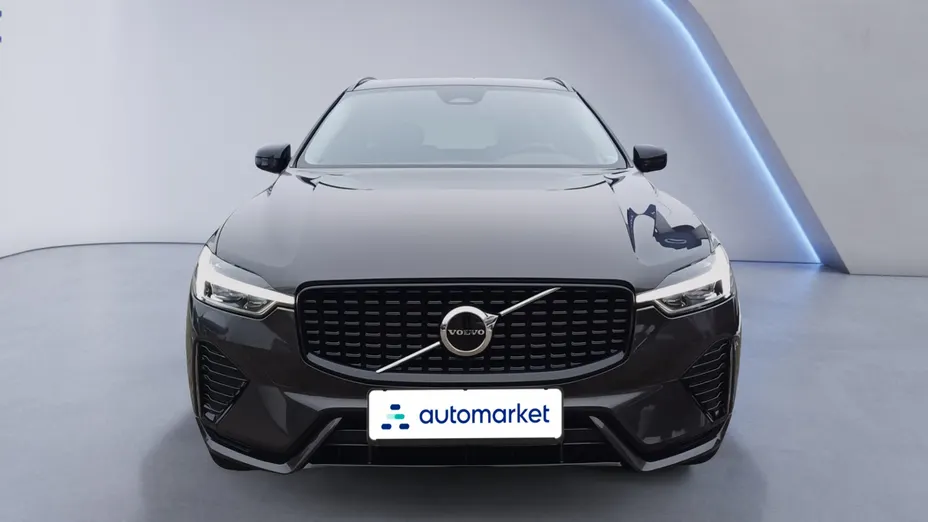 VOLVO XC60 XC60 B5 B AWD Plus Dark aut